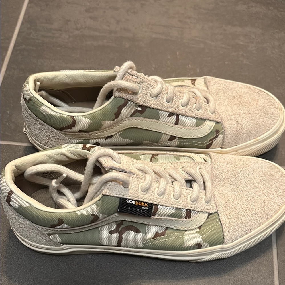 Vans Camouflage Sneakers 7.5